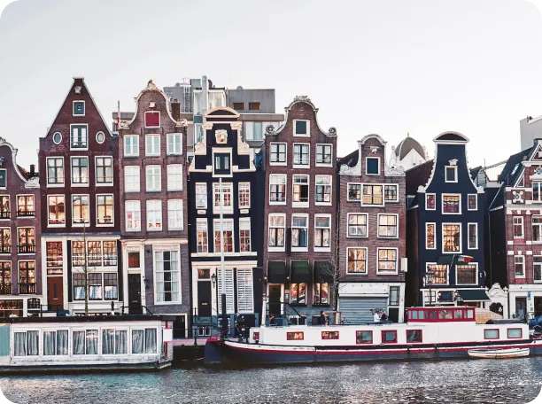 Amsterdam canal and boats